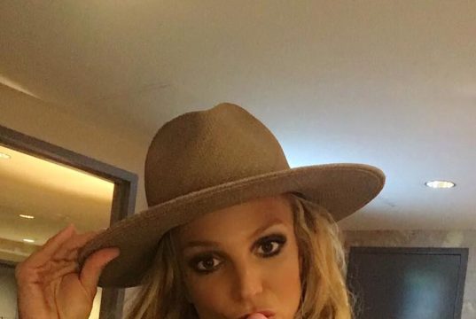 Britney Spears geht neue Wege (Foto: Facebook)